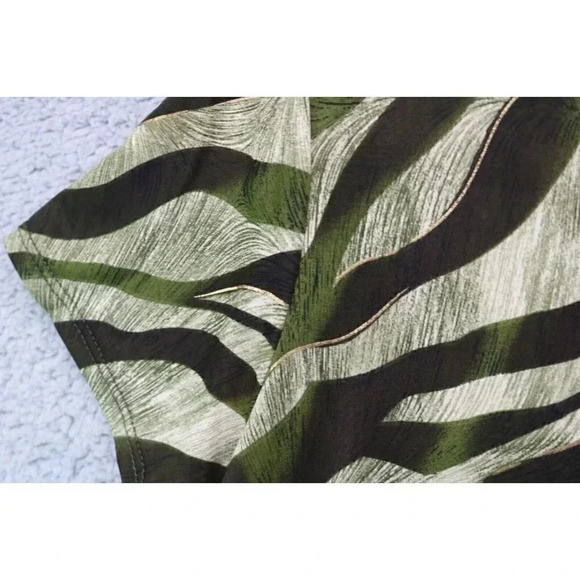 Women's Silky Tunic by Dressbarn-Size Large - Picture 4 of 9